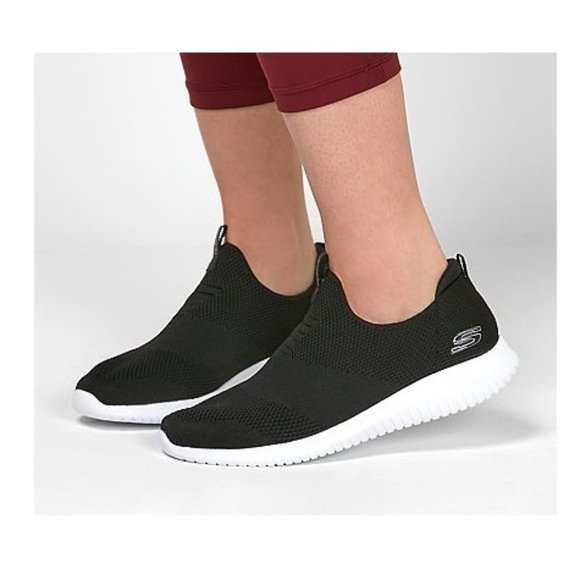 NIB - Skechers Women’s Ultra Flex–First Take | Black/White | Size 9.5 - Picture 1 of 15